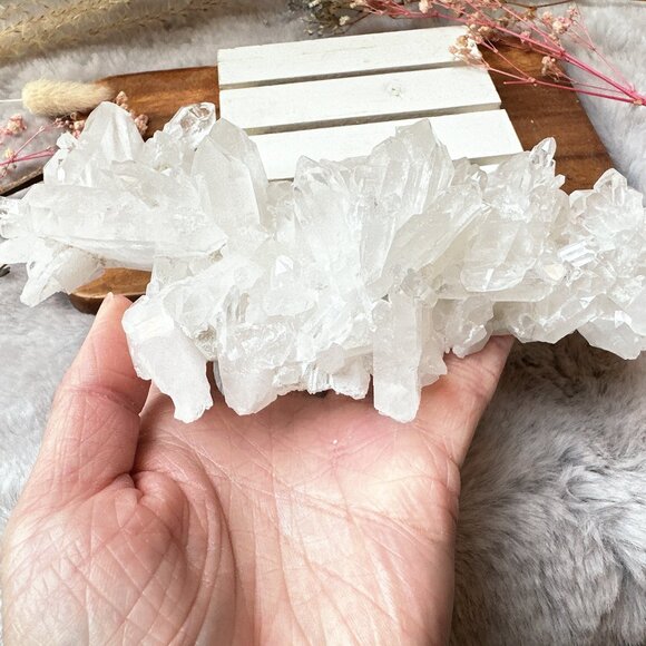 Gorgeous Large Faden Quartz Specimen - Picture 3 of 8
